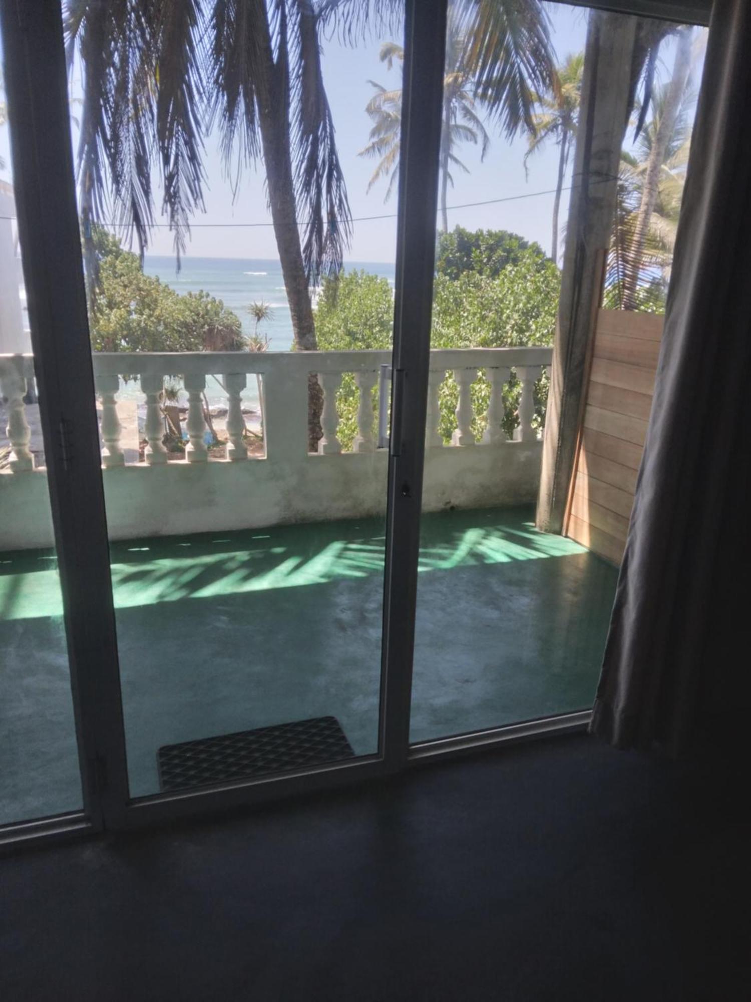 Sunray Rest - Beach View Homestay Mirissa Εξωτερικό φωτογραφία
