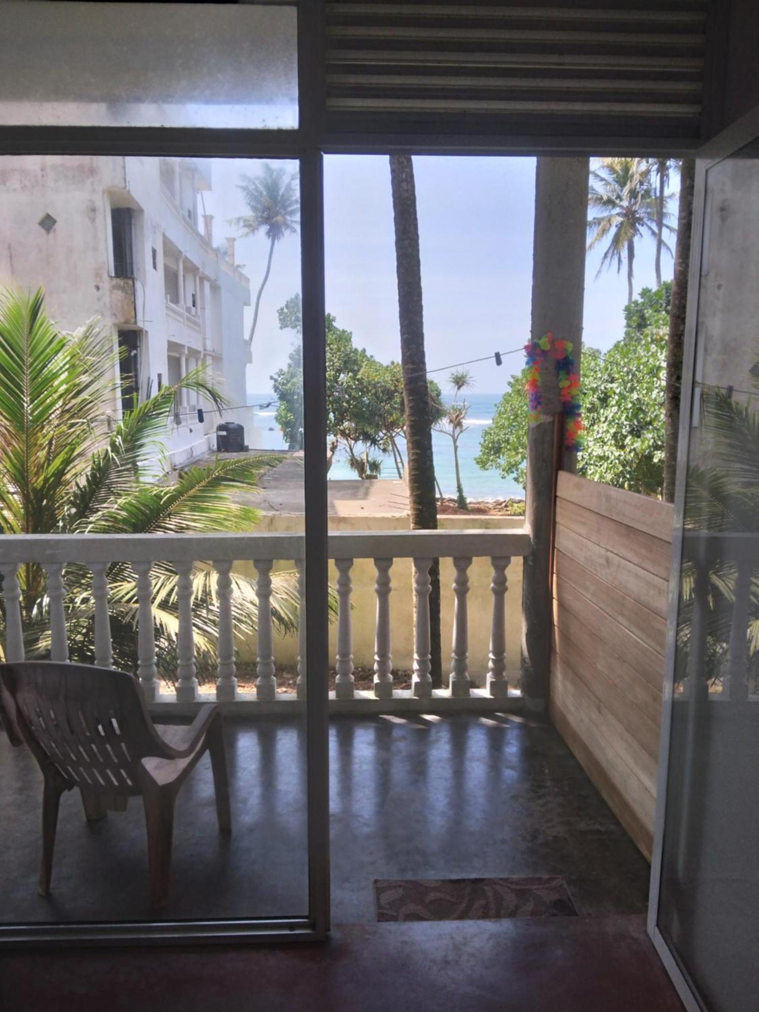 Sunray Rest - Beach View Homestay Mirissa Εξωτερικό φωτογραφία