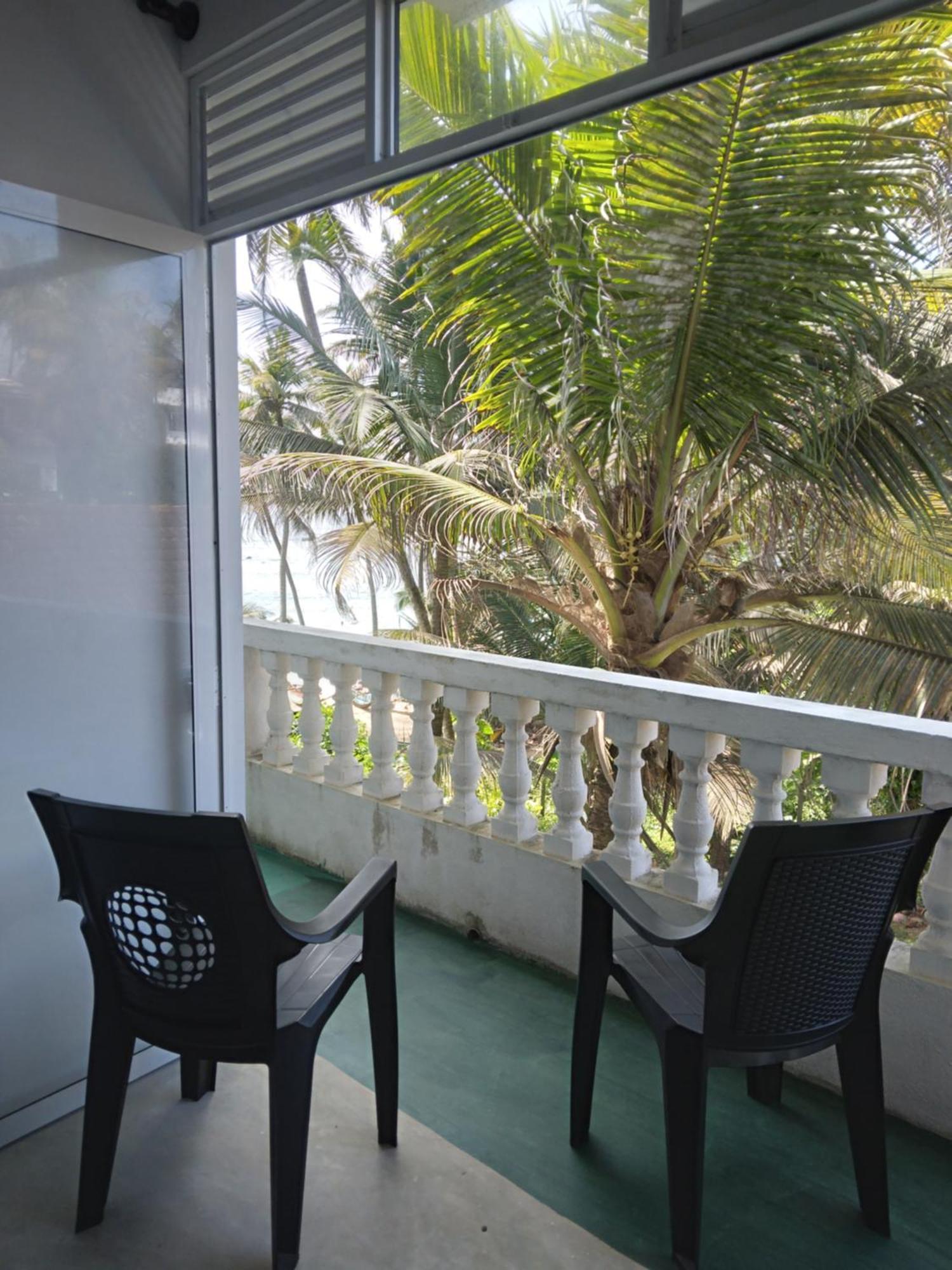 Sunray Rest - Beach View Homestay Mirissa Εξωτερικό φωτογραφία