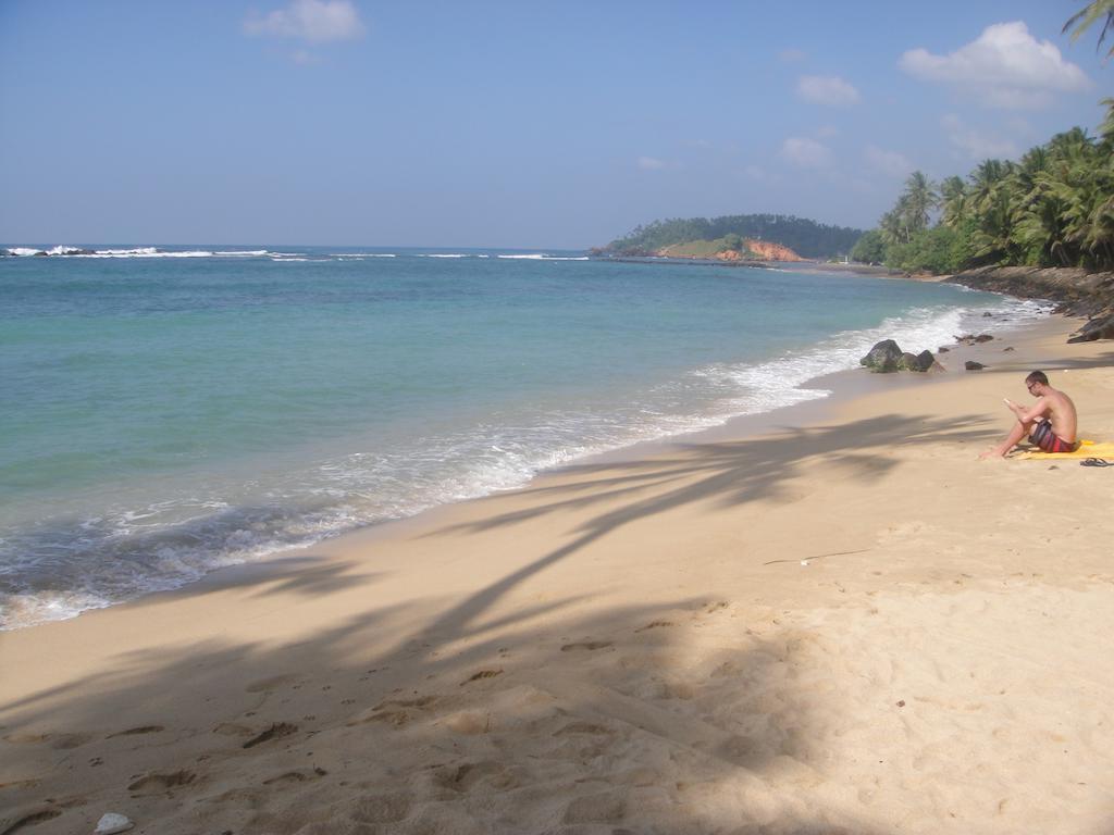 Sunray Rest - Beach View Homestay Mirissa Εξωτερικό φωτογραφία