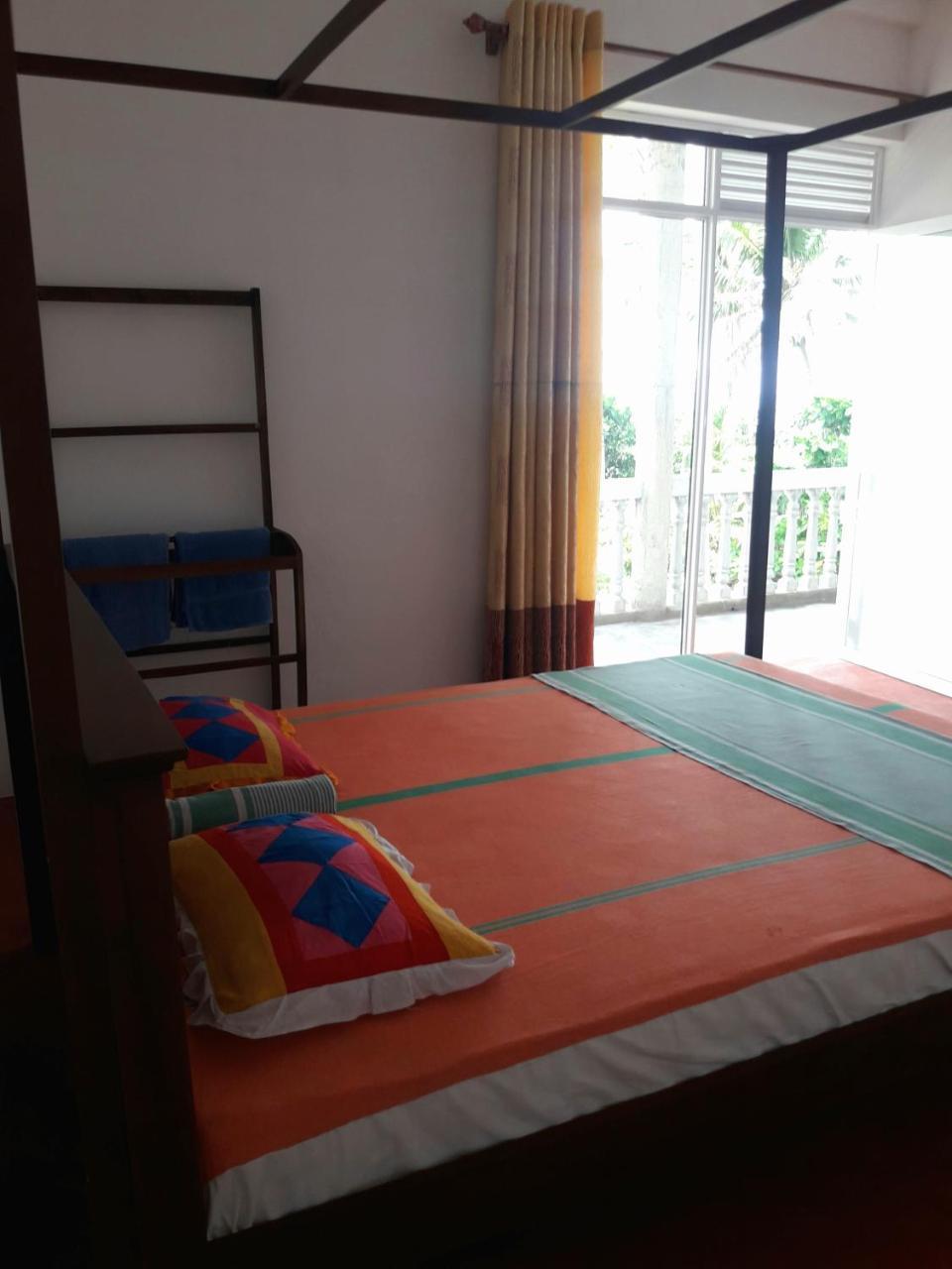 Sunray Rest - Beach View Homestay Mirissa Εξωτερικό φωτογραφία